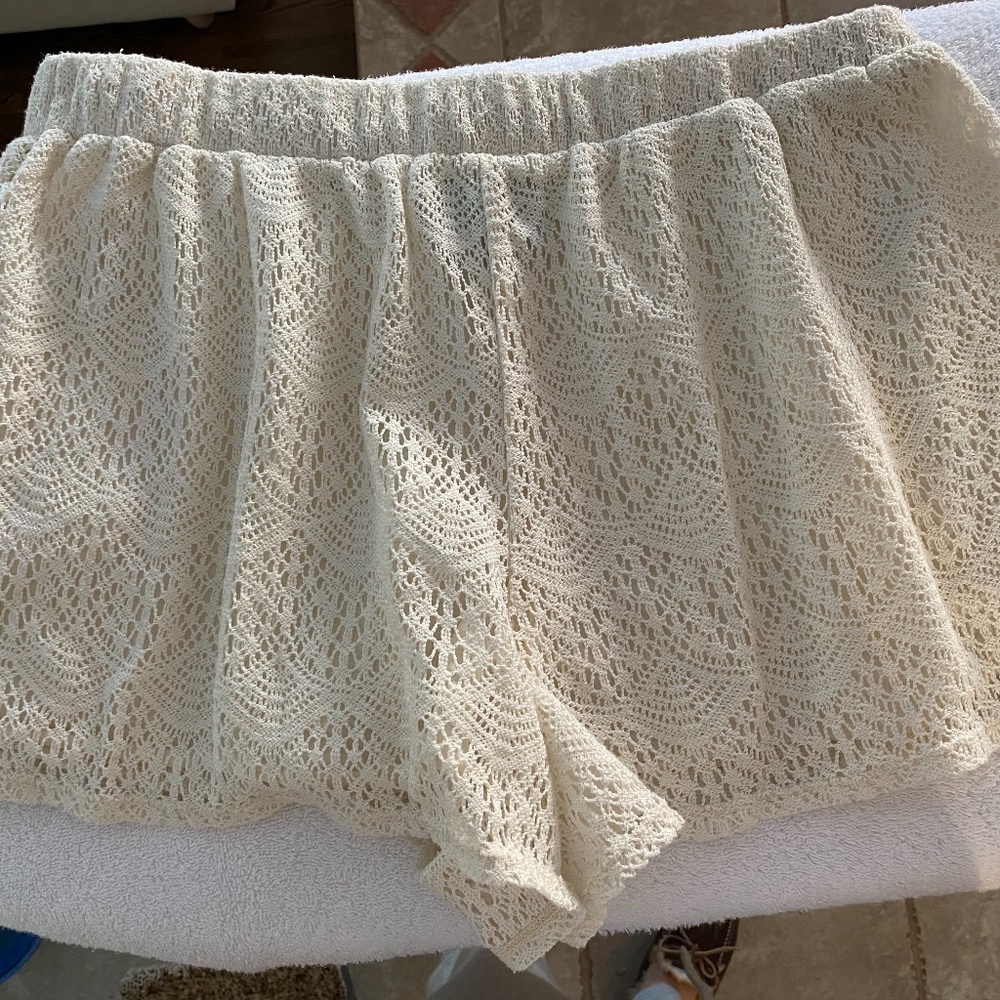 Shorts - Picture 5 of 5